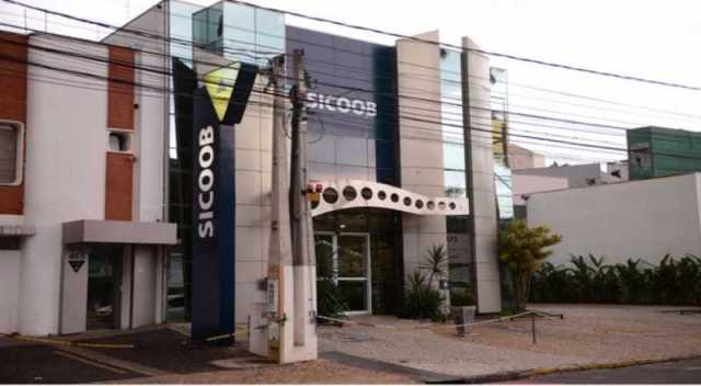 Sicoob é extinta e deixa prejuízo de R$ 114 milhões; confira a nota