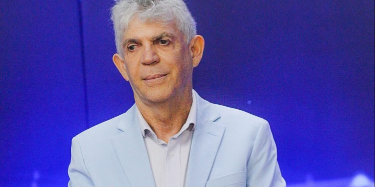 Ricardo Coutinho defende derrubada da Emenda Constitucional 95 e propõe modelo do Orçamento Democrático no Senado