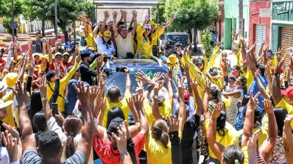Prefeita de Bom Jesus reafirma apoio a João Azevêdo e anuncia voto em Pollyanna para o Senado