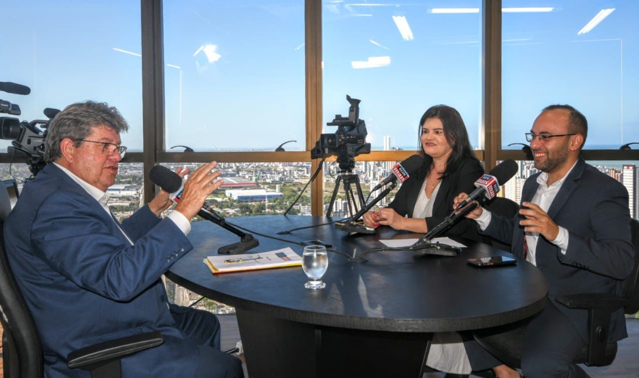 João Azevêdo destaca ações de sua gestão para fomentar o primeiro emprego