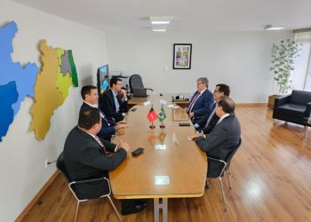 João se reúne com direção da Azul para viabilizar voo para Cajazeiras