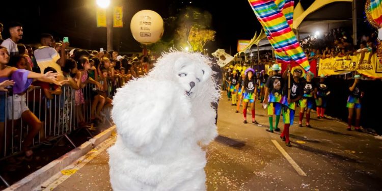 Desfile de ala ursas encerra Carnaval Tradição de João Pessoa