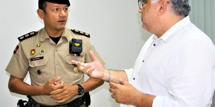 PM usará câmeras corporais para ampliar segurança nas Muriçocas do Miramar