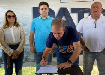 Nabor assina ordem de serviço e anuncia investimento de mais R$ 20 mi para programa de pavimentação