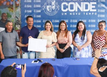 Karla Pimentel assina ordem de serviço para construção de CREI em Conde