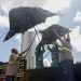 Emlur entrega novas esculturas dos mascotes do bloco Muriçocas do Miramar