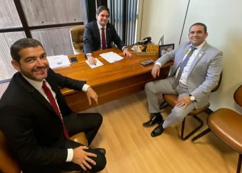 Murilo Galdino garante destinação de emendas para hospitais de Campina Grande e do Sertão da Paraíba