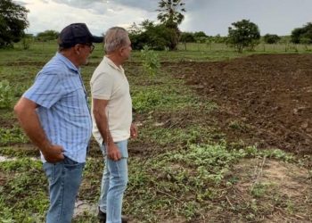 Prefeitura de Patos dá seguimento ao programa de corte de terra na zona rural do município