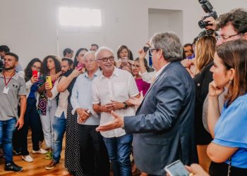 Cícero Lucena participa de inauguração da Escola de Artes, Tecnologia e Economia Criativa