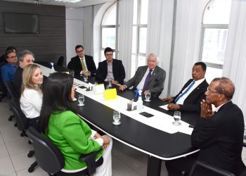 Damião Feliciano promete intermediar projetos do judiciário com bancada e governo federal