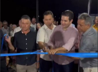 Hugo Motta e Gerôncio Júnior inauguram praça no município de São Francisco