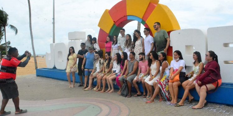 Turistas escolhem João Pessoa para momentos de lazer e descanso durante o Carnaval