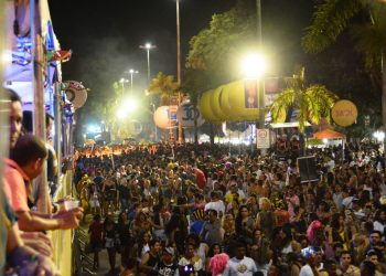 Virgens de Tambaú desfilam neste domingo e devem arrastar mais de 600 mil participantes