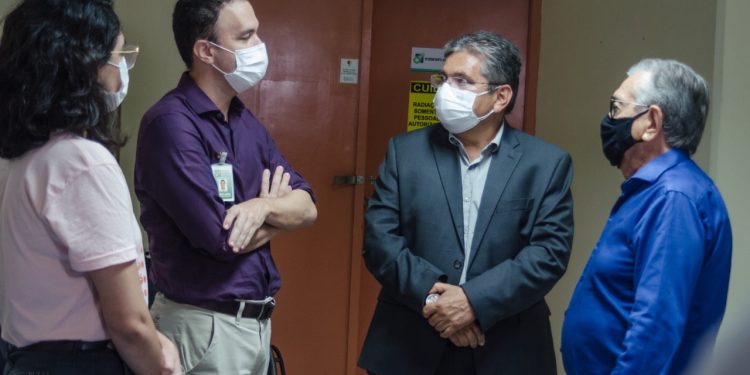 ALPB doa mais de R$ 2 milhões para custear tratamentos nos hospitais da FAP e Laureano