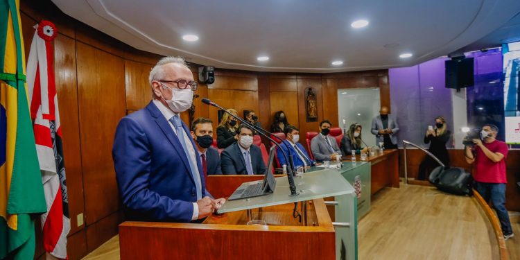 Cícero Lucena confirma presença na abertura dos trabalhos da CMJP nesta terça