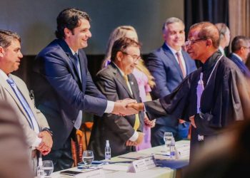 Leo Bezerra participa de posse da nova Mesa Diretora do Tribunal de Justiça da Paraíba
