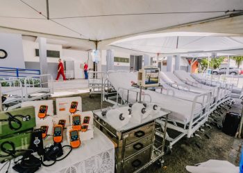 Prefeito entrega mais de 190 novos equipamentos médico-hospitalares para o Complexo de Mangabeira