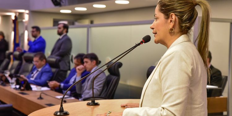 Deputados apresentam pedidos de instalação de cinco Frentes Parlamentares