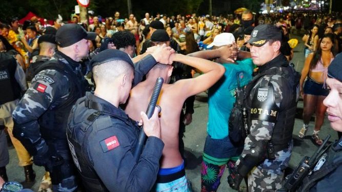 PM prende 8 pessoas nos primeiros dias de prévias carnavalescas de JP
