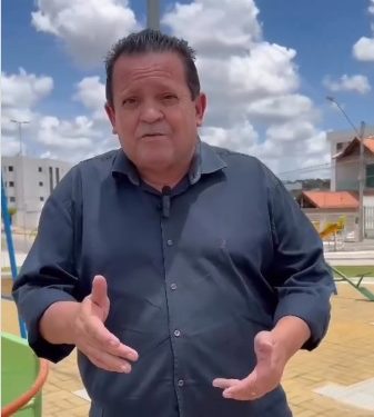 Vereador denuncia falta de brinquedos adaptados para crianças com deficiência nos Parques e Praças de CG