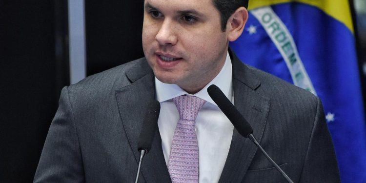 Republicanos homenageia 130 anos do TCU