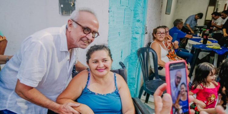 Cícero Lucena inaugura obras de infraestrutura no bairro do Grotão