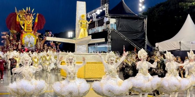 Dragões da Real exalta João Pessoa no desfile das Escolas de Samba de São Paulo