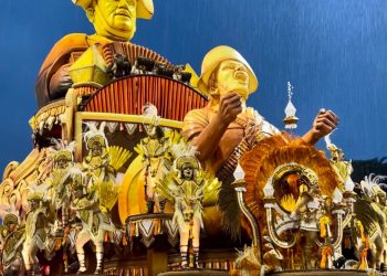 Dragões da Real exalta João Pessoa no desfile das Escolas de Samba de São Paulo