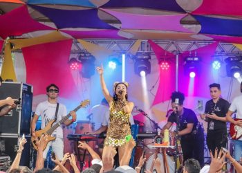 Carnaval de Santa Rita reuniu centenas de foliões nos bairros do Açude e Forte Velho