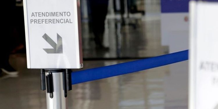 Procon-JP alerta para lei que garante atendimento a idoso em todos os caixas presenciais em até 15 minutos