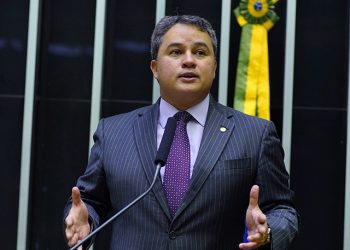 Líder do maior bloco no Senado, Efraim diz que o desafio é alavancar o desenvolvimento do país