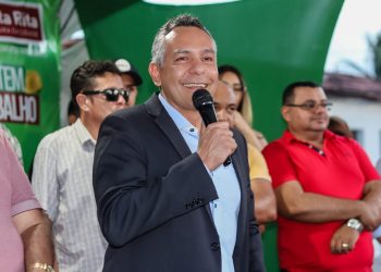 “Estamos construindo a Santa Rita que dá certo”, diz Emerson Panta ao entregar pacote de obras