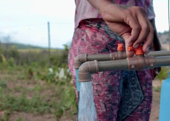 Governo implanta abastecimento de água em comunidades rurais no Vale do Piancó