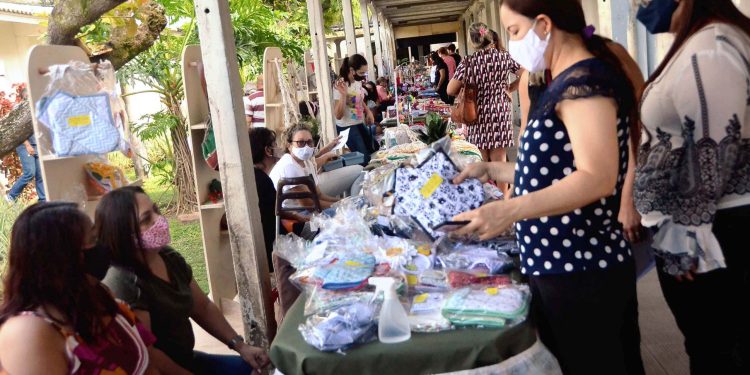 Feira da Economia Solidária acontece nesta segunda e terça-feira com destaque para gastronomia