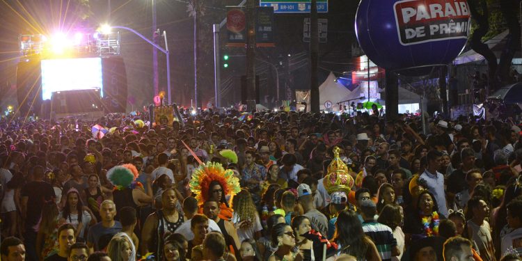 Abertura do Folia de Rua terá transmissão ao vivo pelas TVs Câmara, Assembleia e Cidade