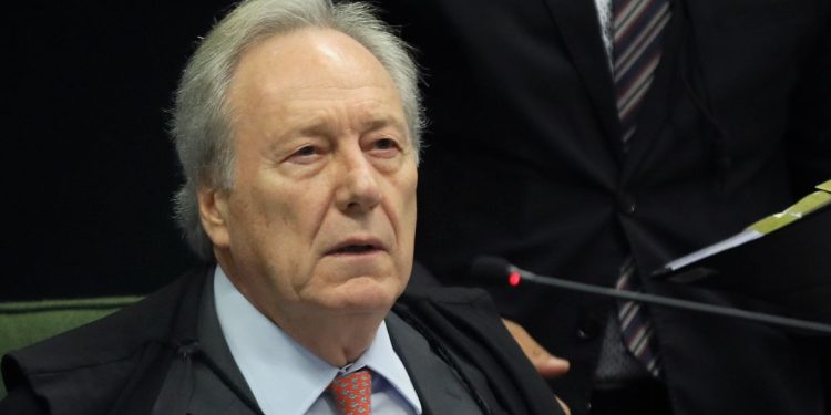 Lewandowski encerra 3 ações contra Lula da extinta Lava Jato
