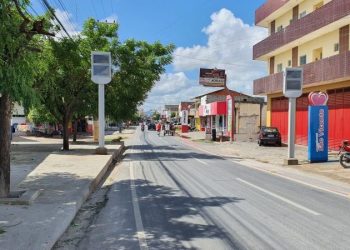 STTRANS Patos inicia a implantação de lombadas eletrônicas no bairro do Jatobá, zona sul da cidade