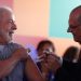 Alckmin vacina Lula com dose bivalente contra a Covid-19