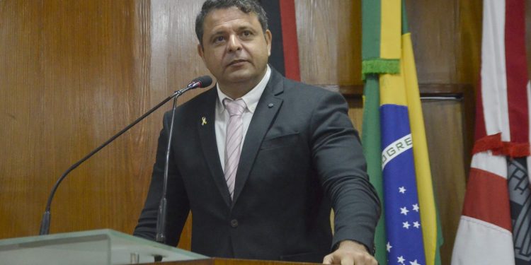 Marmuthe celebra chegada da Casa da Cidadania no bairro de Valentina