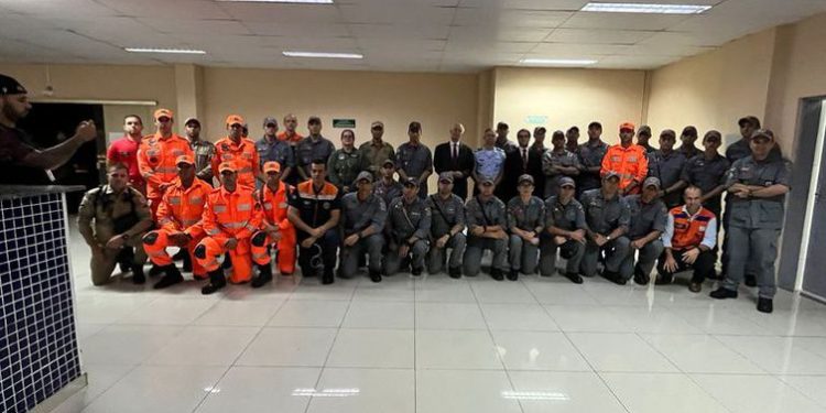 Turquia recebe ajuda humanitária brasileira após terremoto