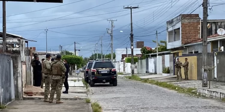 Polícia Federal prende 3 pessoas suspeitas de fraudar o concurso da UFPB