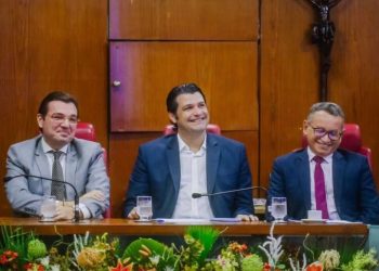 Vice-prefeito e Controlador de João Pessoa participam de homenagem ao auditor federal de finanças e controle