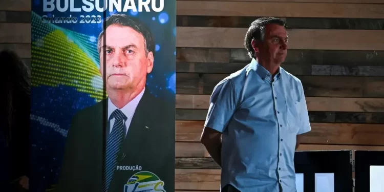 Bolsonaro considera “baixo” salário de R$ 33 mil que recebeu como presidente do Brasil