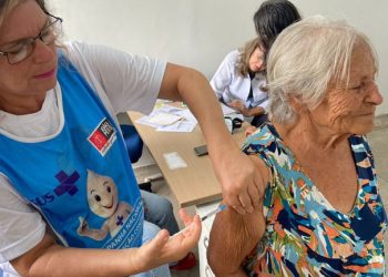 Paraíba aplica mais de 79 mil doses de vacina em dia D de vacinação