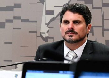 Marcos do Val diz que Daniel Silveira planejava golpe de Estado