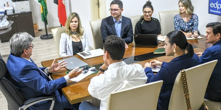 João viabiliza instalação de nova usina de energia eólica em Pocinhos e Areial