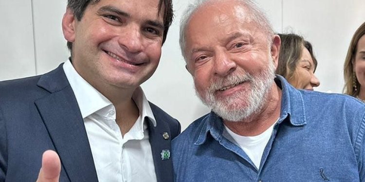 Murilo Galdino reforça pedido a Lula para a conclusão da Adutora do Pajeú