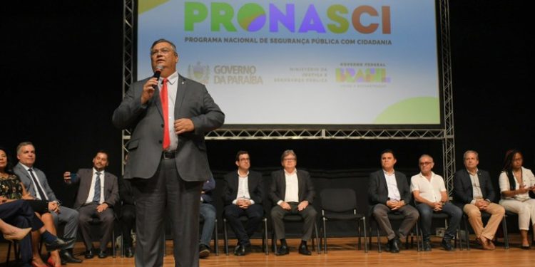 Com investimentos de R$ 20 milhões, João e Flávio Dino lançam ações do Pronasci II na Paraíba
