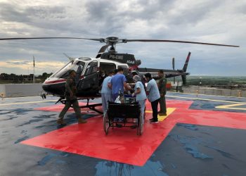 Paciente vítima de infarto é transferida pelo resgate aeromédico para o Hospital Metropolitano