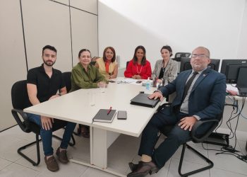 Reunião entre representantes da prefeitura de Bayeux, Ministério Público e TRE trata de medidas para ampliação de Seções Eleitorais no município